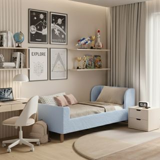 Posteľ LENI v krásnej jemnej modrej farbe čalúnenia a rozmere 90x200cm. Nájdete na webe LEMUAN:...